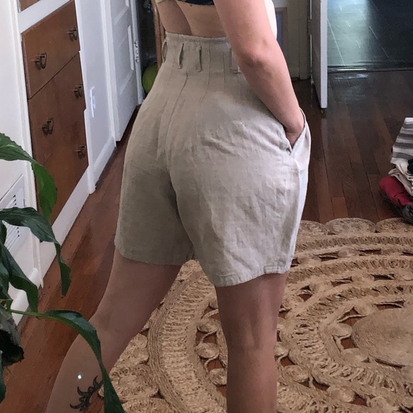 State of the Art Linen Shorts - Picture 2 of 6